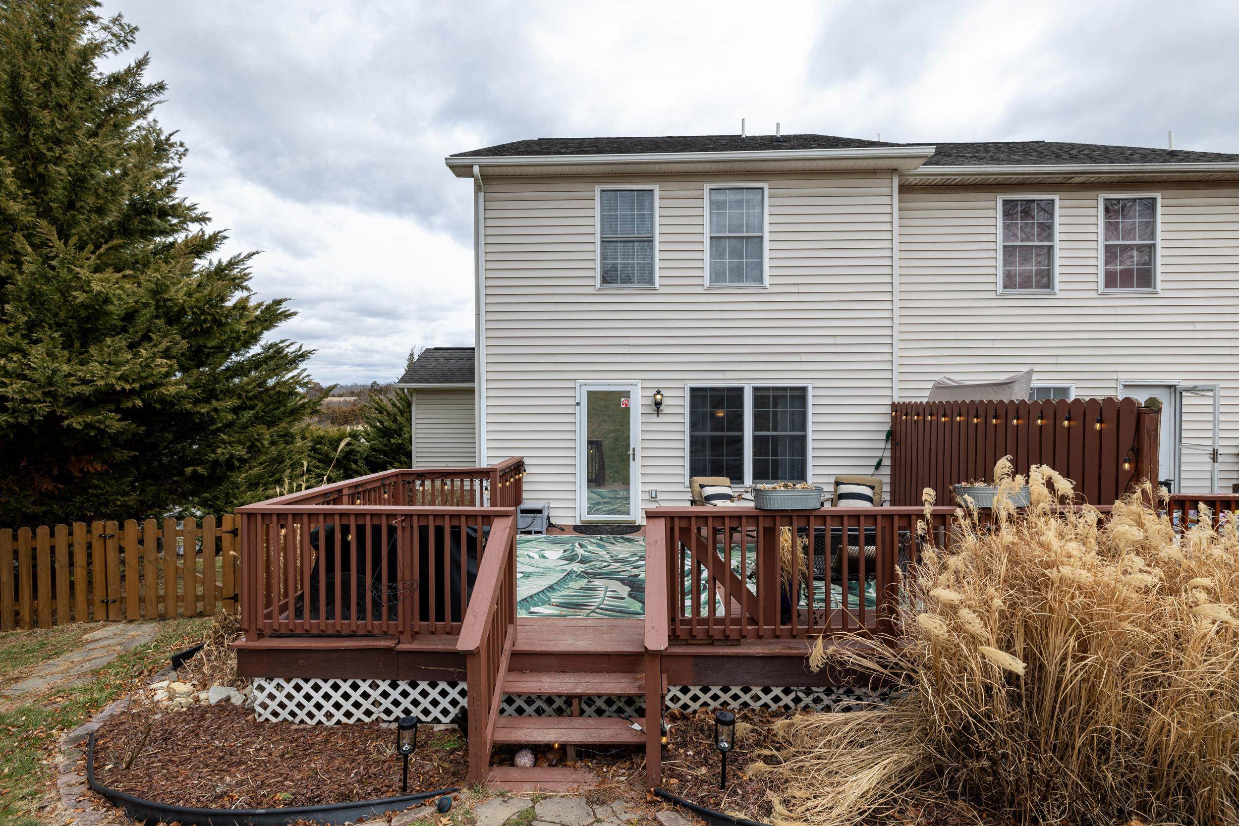 2341 VIRGINIA AVE, HARRISONBURG, Virginia 22802, 3 Bedrooms Bedrooms, ,2 BathroomsBathrooms,Residential,2341 VIRGINIA AVE,673625 MLS # 673625