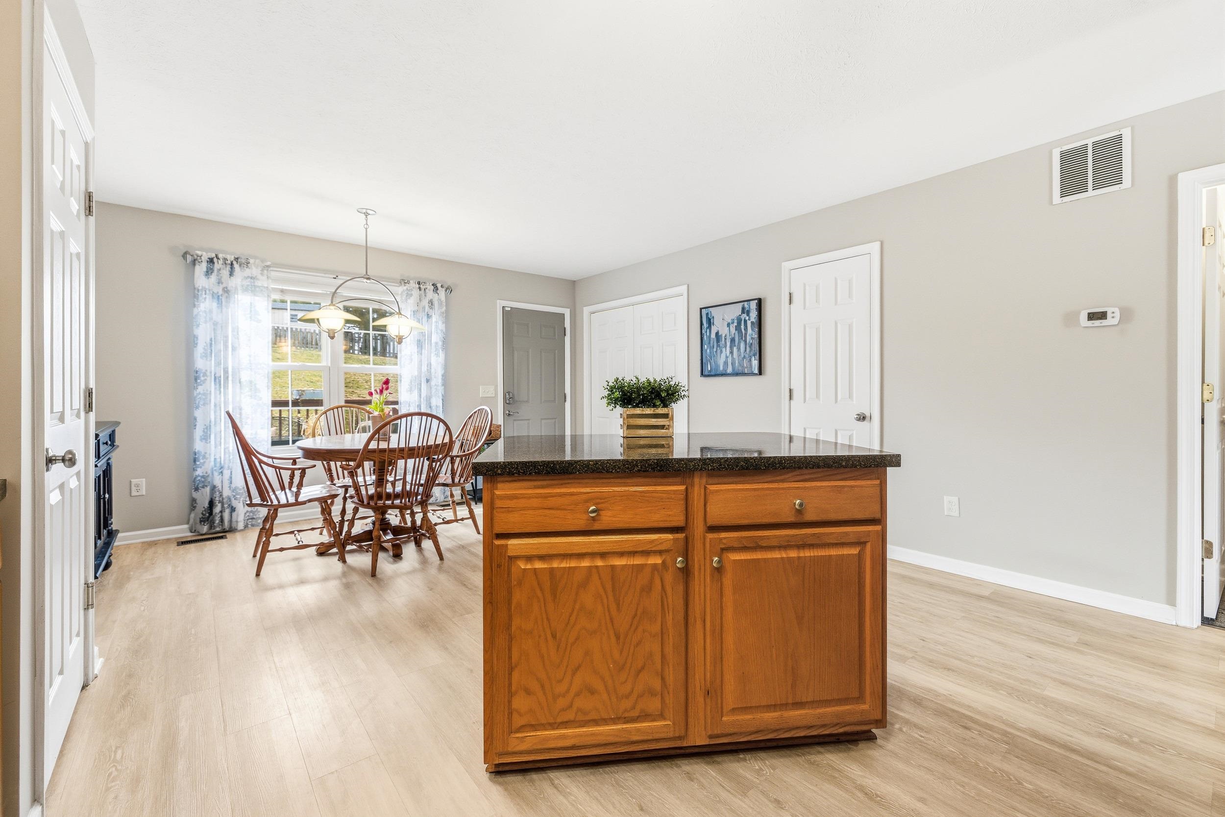 2341 VIRGINIA AVE, HARRISONBURG, Virginia 22802, 3 Bedrooms Bedrooms, ,2 BathroomsBathrooms,Residential,2341 VIRGINIA AVE,673625 MLS # 673625