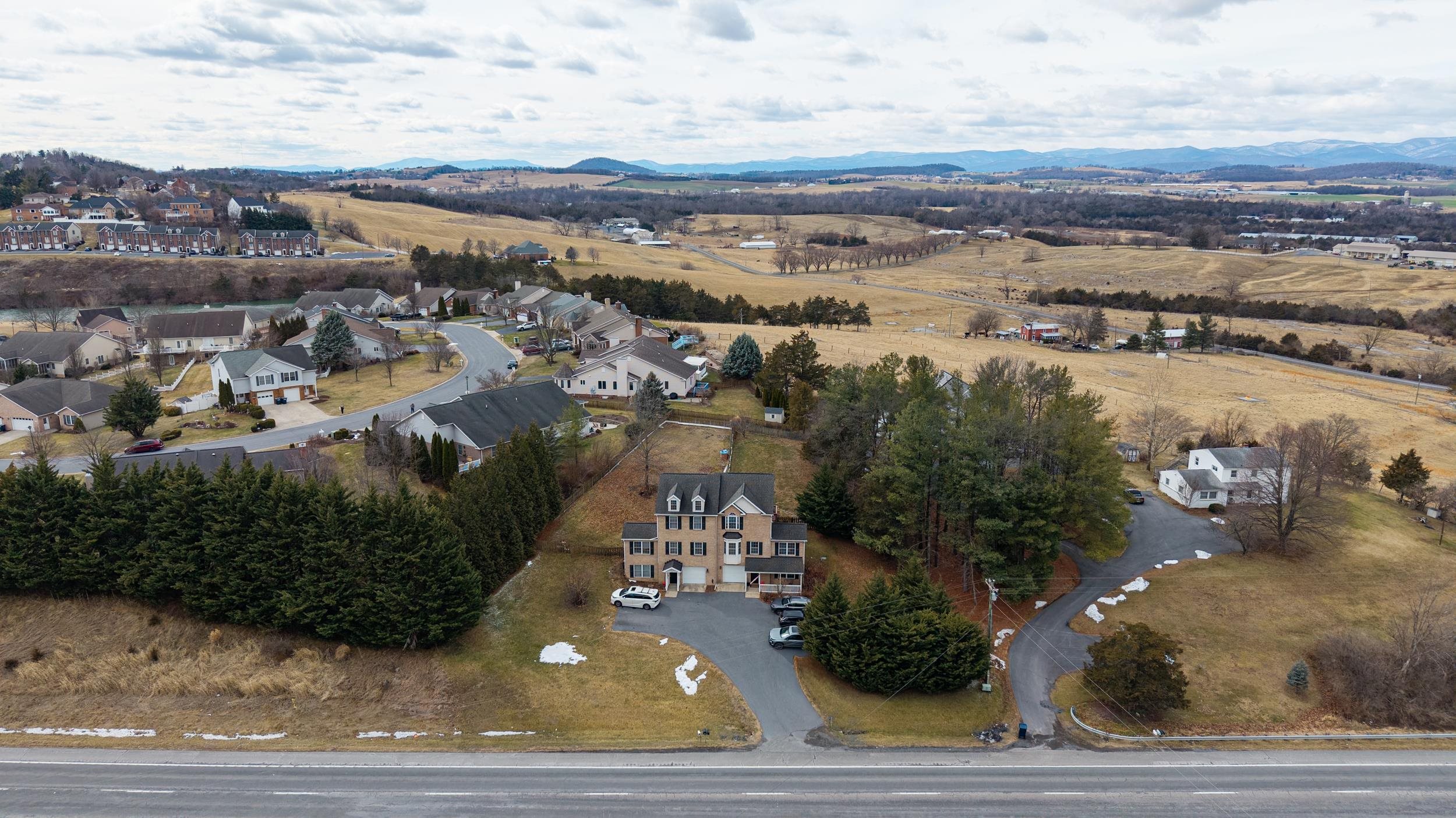 2341 VIRGINIA AVE, HARRISONBURG, Virginia 22802, 3 Bedrooms Bedrooms, ,2 BathroomsBathrooms,Residential,2341 VIRGINIA AVE,673625 MLS # 673625