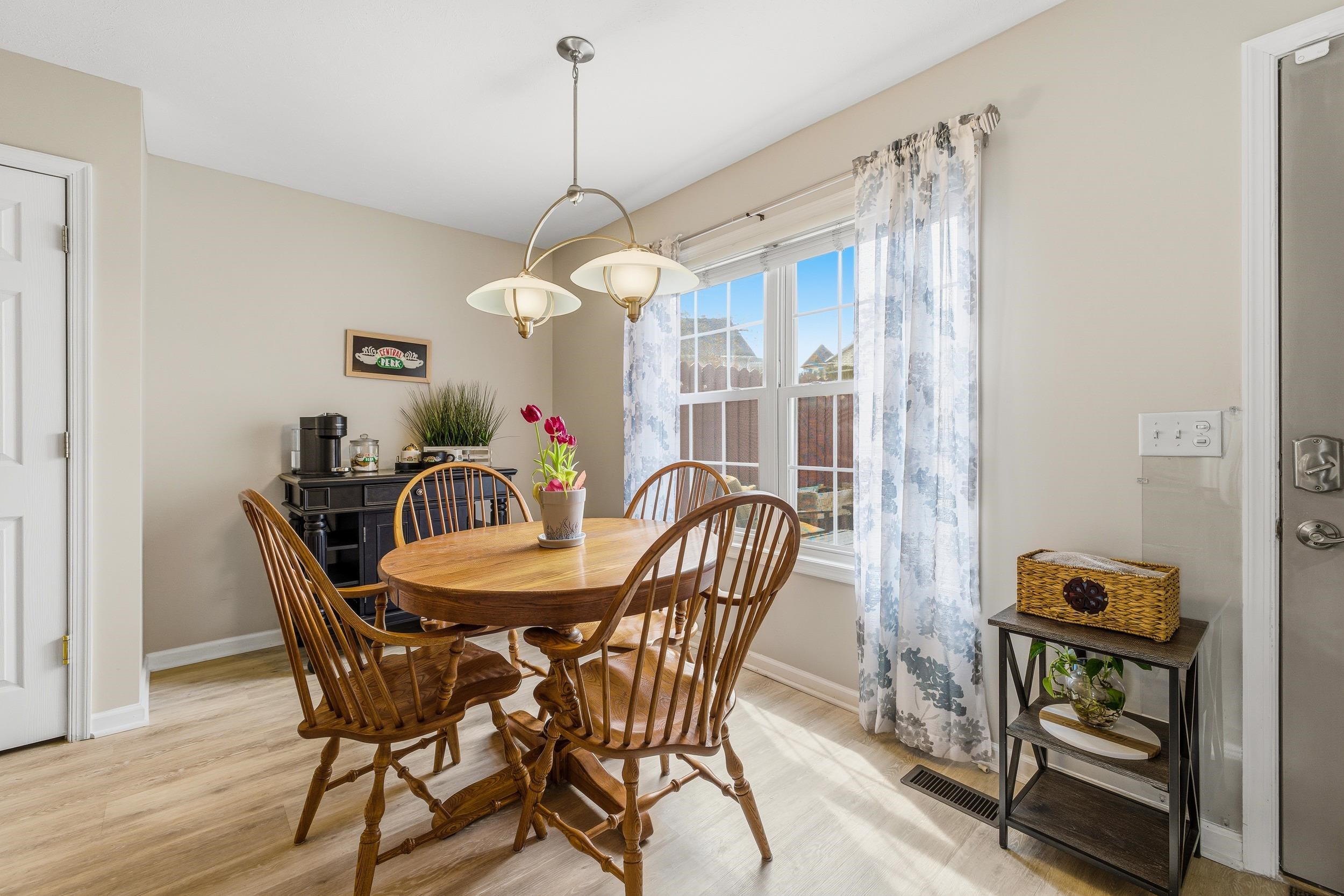 2341 VIRGINIA AVE, HARRISONBURG, Virginia 22802, 3 Bedrooms Bedrooms, ,2 BathroomsBathrooms,Residential,2341 VIRGINIA AVE,673625 MLS # 673625