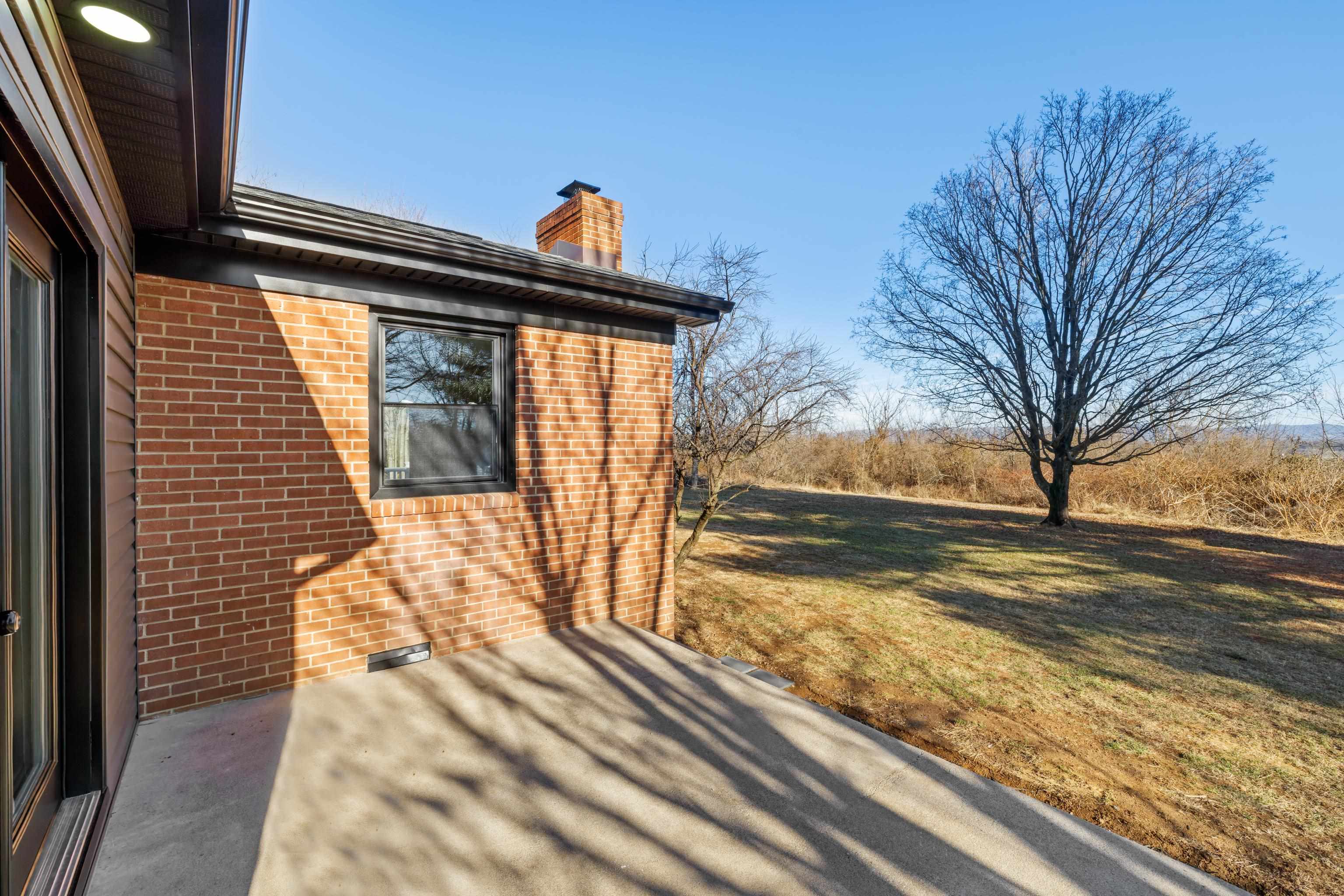 1293 LEE HWY, VERONA, Virginia 24482, 4 Bedrooms Bedrooms, ,2 BathroomsBathrooms,Residential,1293 LEE HWY,673632 MLS # 673632