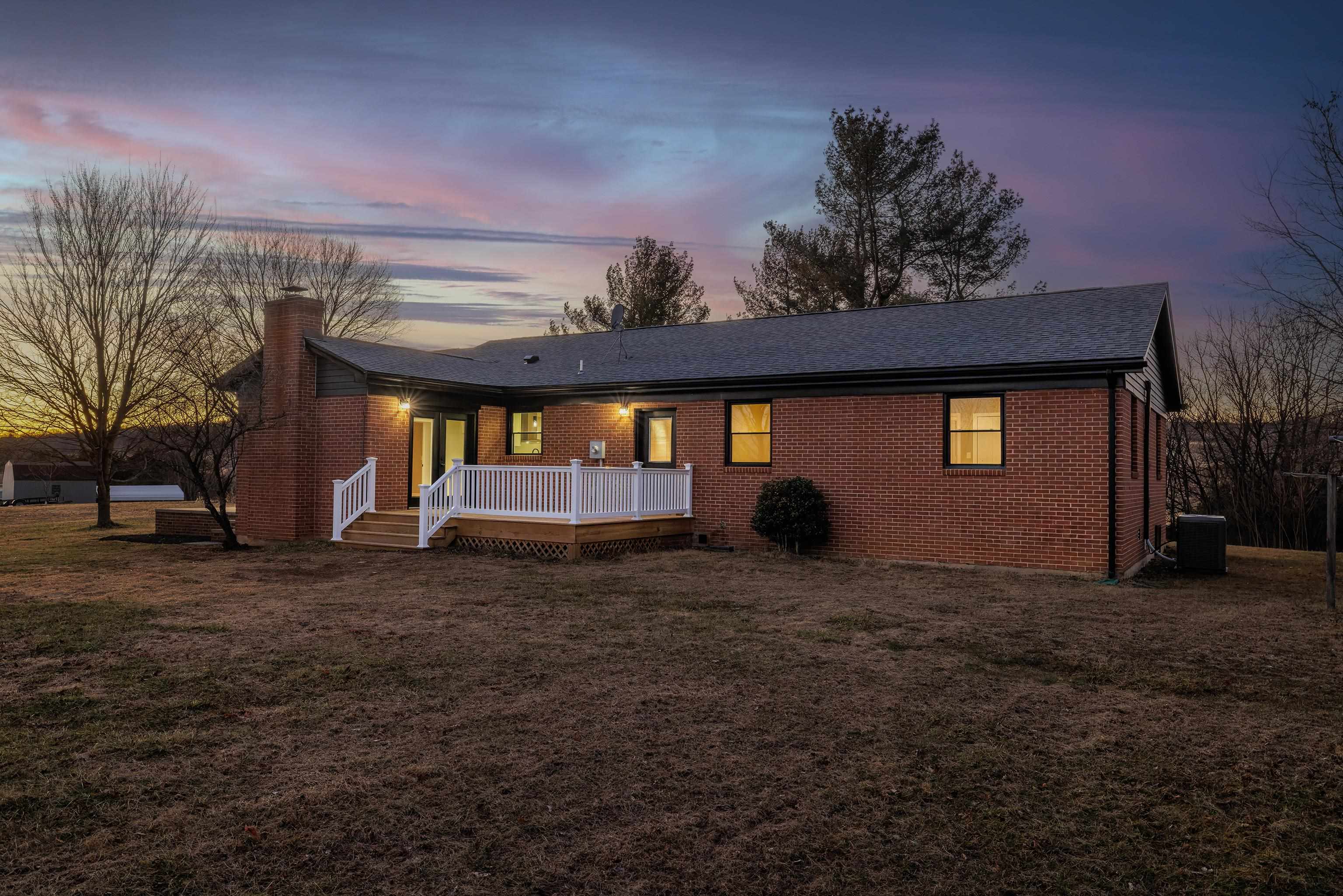 1293 LEE HWY, VERONA, Virginia 24482, 4 Bedrooms Bedrooms, ,2 BathroomsBathrooms,Residential,1293 LEE HWY,673632 MLS # 673632