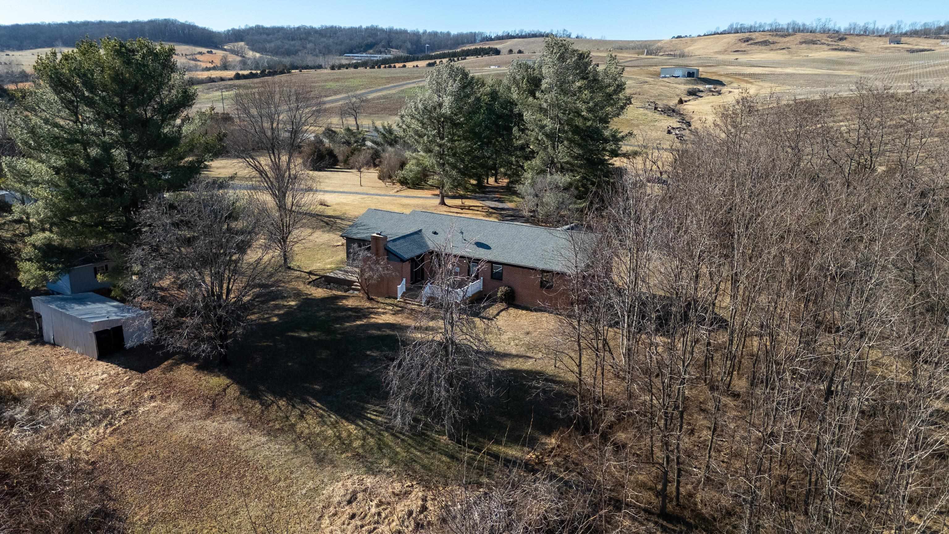 1293 LEE HWY, VERONA, Virginia 24482, 4 Bedrooms Bedrooms, ,2 BathroomsBathrooms,Residential,1293 LEE HWY,673632 MLS # 673632