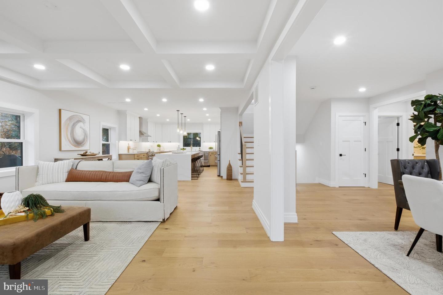 734 26TH ST S, ARLINGTON, Virginia 22202, 7 Bedrooms Bedrooms, ,5 BathroomsBathrooms,Residential,For sale,734 26TH ST S,VAAR2068124 MLS # VAAR2068124