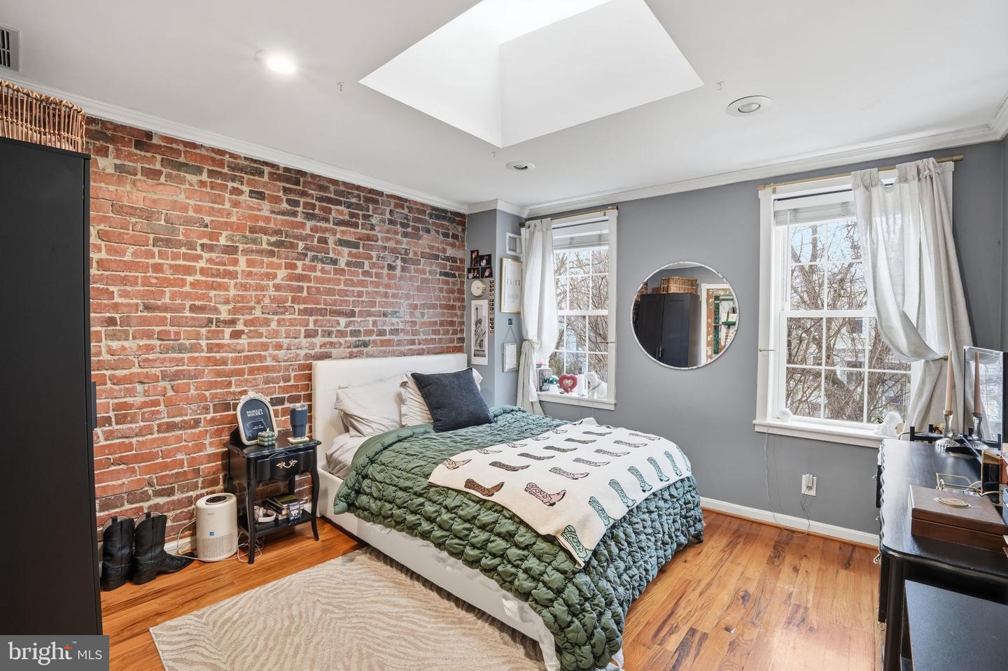 1616 D ST SE, WASHINGTON, District Of Columbia 20003, 2 Bedrooms Bedrooms, ,2 BathroomsBathrooms,Residential,For sale,1616 D ST SE,DCDC2243362 MLS # DCDC2243362 1616 D ST SE, WASHINGTON, District Of Columbia 20003, 2 Bedrooms Bedrooms, ,2 BathroomsBathrooms,Residential,For sale,1616 D ST SE,DCDC2243362 MLS # DCDC2243362