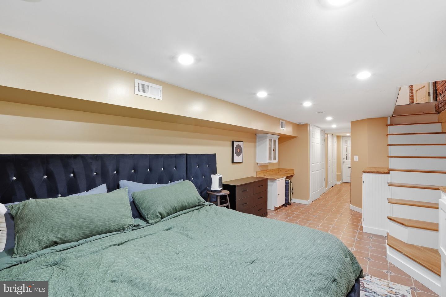 1616 D ST SE, WASHINGTON, District Of Columbia 20003, 2 Bedrooms Bedrooms, ,2 BathroomsBathrooms,Residential,For sale,1616 D ST SE,DCDC2243362 MLS # DCDC2243362 1616 D ST SE, WASHINGTON, District Of Columbia 20003, 2 Bedrooms Bedrooms, ,2 BathroomsBathrooms,Residential,For sale,1616 D ST SE,DCDC2243362 MLS # DCDC2243362