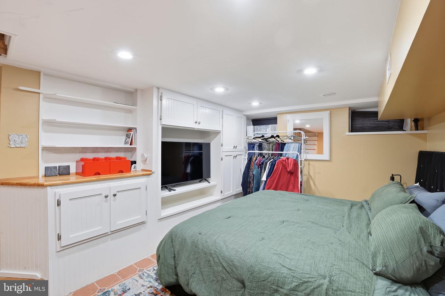 1616 D ST SE, WASHINGTON, District Of Columbia 20003, 2 Bedrooms Bedrooms, ,2 BathroomsBathrooms,Residential,For sale,1616 D ST SE,DCDC2243362 MLS # DCDC2243362 1616 D ST SE, WASHINGTON, District Of Columbia 20003, 2 Bedrooms Bedrooms, ,2 BathroomsBathrooms,Residential,For sale,1616 D ST SE,DCDC2243362 MLS # DCDC2243362