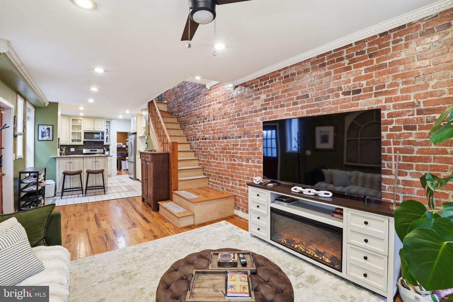 1616 D ST SE, WASHINGTON, District Of Columbia 20003, 2 Bedrooms Bedrooms, ,2 BathroomsBathrooms,Residential,For sale,1616 D ST SE,DCDC2243362 MLS # DCDC2243362 1616 D ST SE, WASHINGTON, District Of Columbia 20003, 2 Bedrooms Bedrooms, ,2 BathroomsBathrooms,Residential,For sale,1616 D ST SE,DCDC2243362 MLS # DCDC2243362