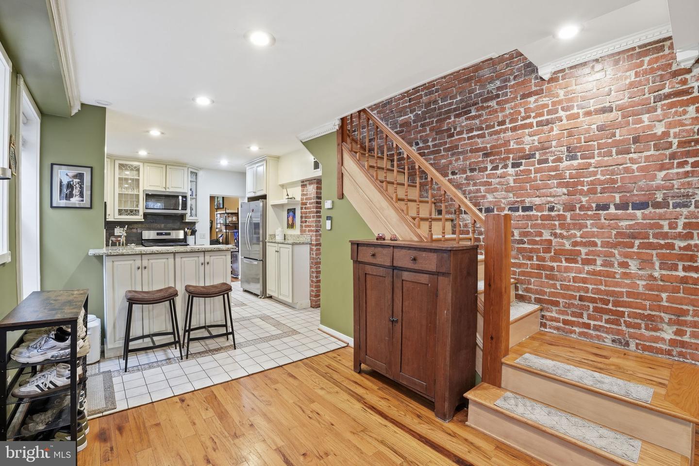1616 D ST SE, WASHINGTON, District Of Columbia 20003, 2 Bedrooms Bedrooms, ,2 BathroomsBathrooms,Residential,For sale,1616 D ST SE,DCDC2243362 MLS # DCDC2243362 1616 D ST SE, WASHINGTON, District Of Columbia 20003, 2 Bedrooms Bedrooms, ,2 BathroomsBathrooms,Residential,For sale,1616 D ST SE,DCDC2243362 MLS # DCDC2243362