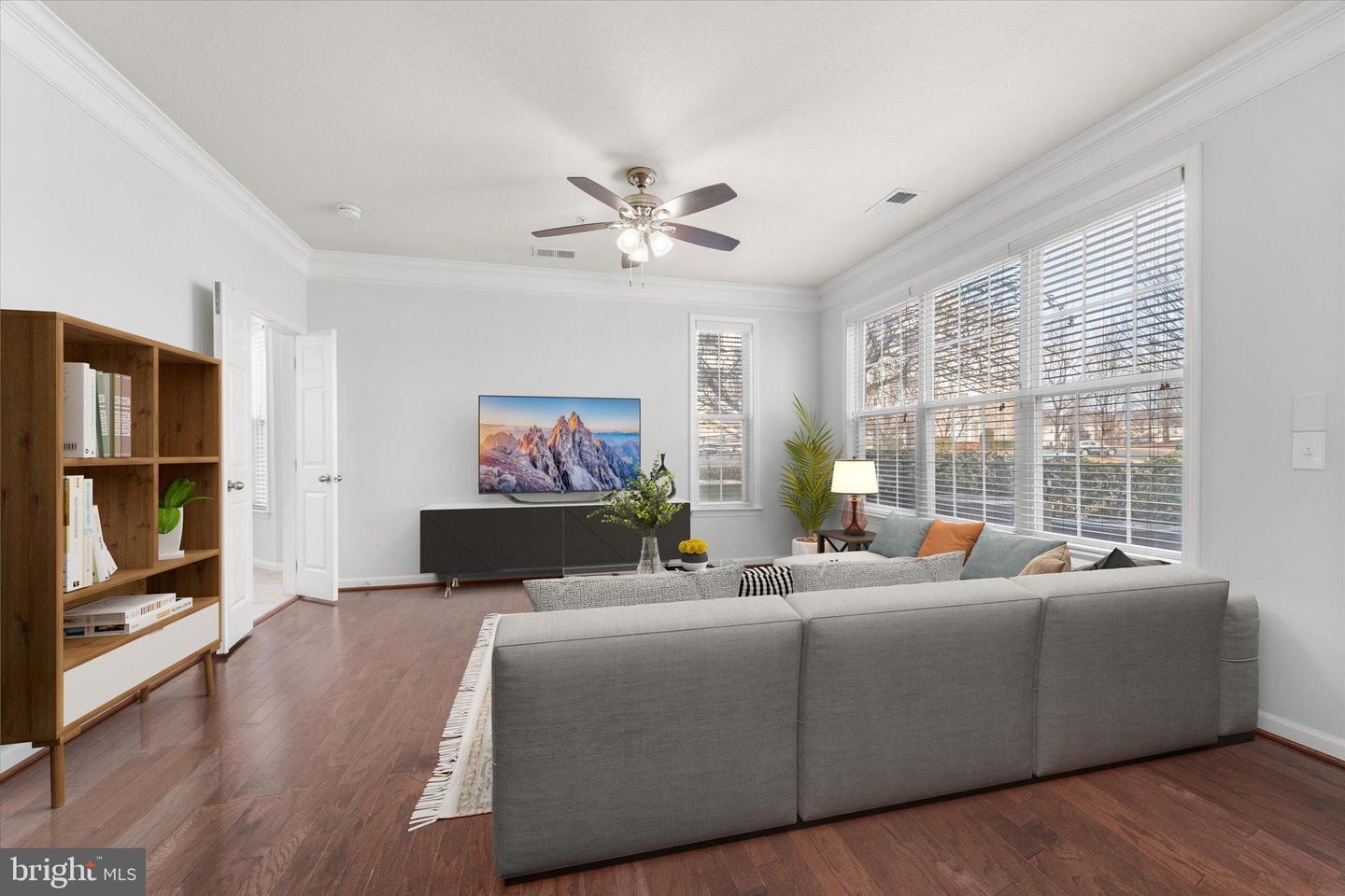 506 SUNSET VIEW TER SE #101, LEESBURG, Virginia 20175, 2 Bedrooms Bedrooms, 4 Rooms Rooms,2 BathroomsBathrooms,Residential,For sale,506 SUNSET VIEW TER SE #101,VALO2114804 MLS # VALO2114804