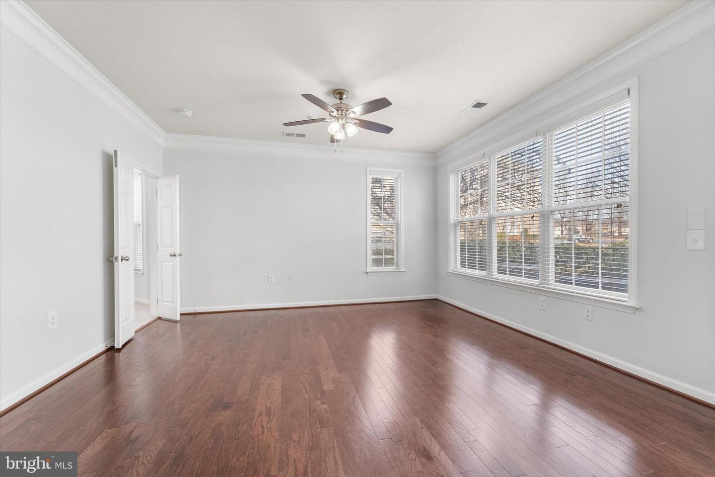 506 SUNSET VIEW TER SE #101, LEESBURG, Virginia 20175, 2 Bedrooms Bedrooms, 4 Rooms Rooms,2 BathroomsBathrooms,Residential,For sale,506 SUNSET VIEW TER SE #101,VALO2114804 MLS # VALO2114804