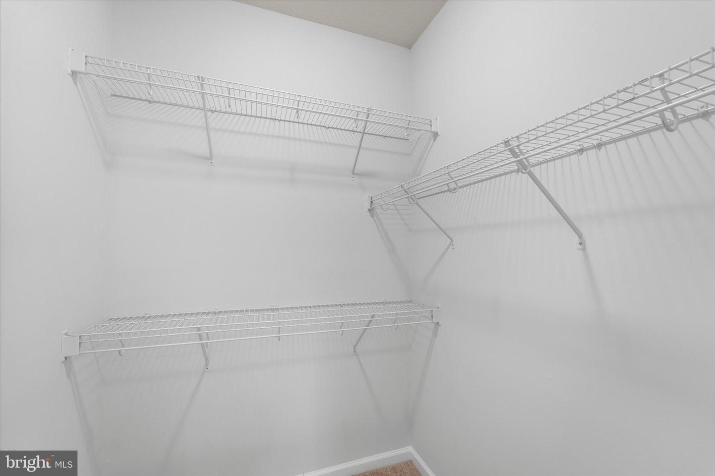 506 SUNSET VIEW TER SE #101, LEESBURG, Virginia 20175, 2 Bedrooms Bedrooms, 4 Rooms Rooms,2 BathroomsBathrooms,Residential,For sale,506 SUNSET VIEW TER SE #101,VALO2114804 MLS # VALO2114804