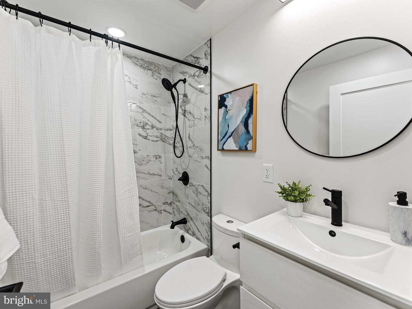 4320 7TH ST NW #2, WASHINGTON, District Of Columbia 20011, 4 Bedrooms Bedrooms, 8 Rooms Rooms,4 BathroomsBathrooms,Residential,For sale,4320 7TH ST NW #2,DCDC2243598 MLS # DCDC2243598