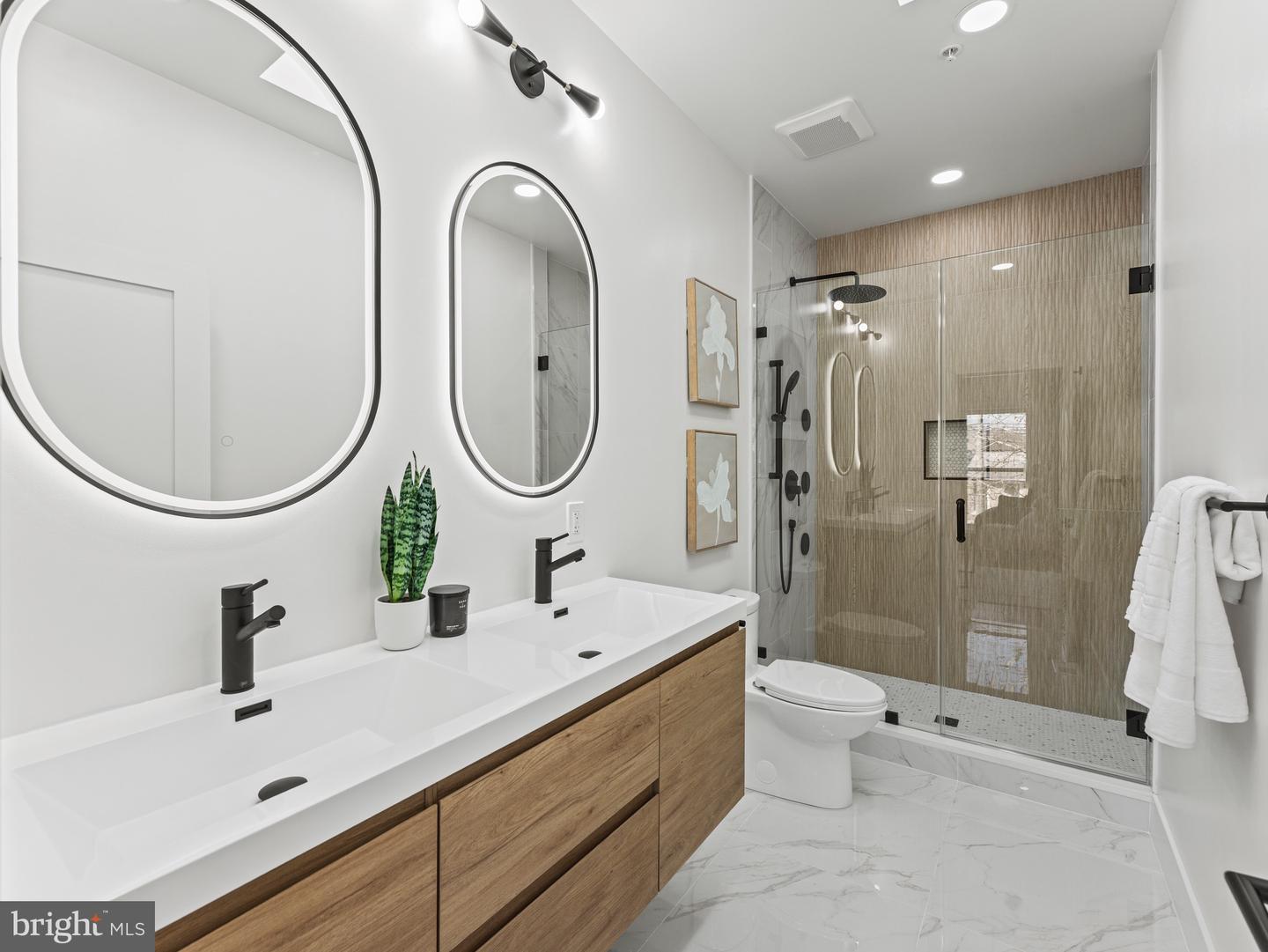 4320 7TH ST NW #2, WASHINGTON, District Of Columbia 20011, 4 Bedrooms Bedrooms, 8 Rooms Rooms,4 BathroomsBathrooms,Residential,For sale,4320 7TH ST NW #2,DCDC2243598 MLS # DCDC2243598