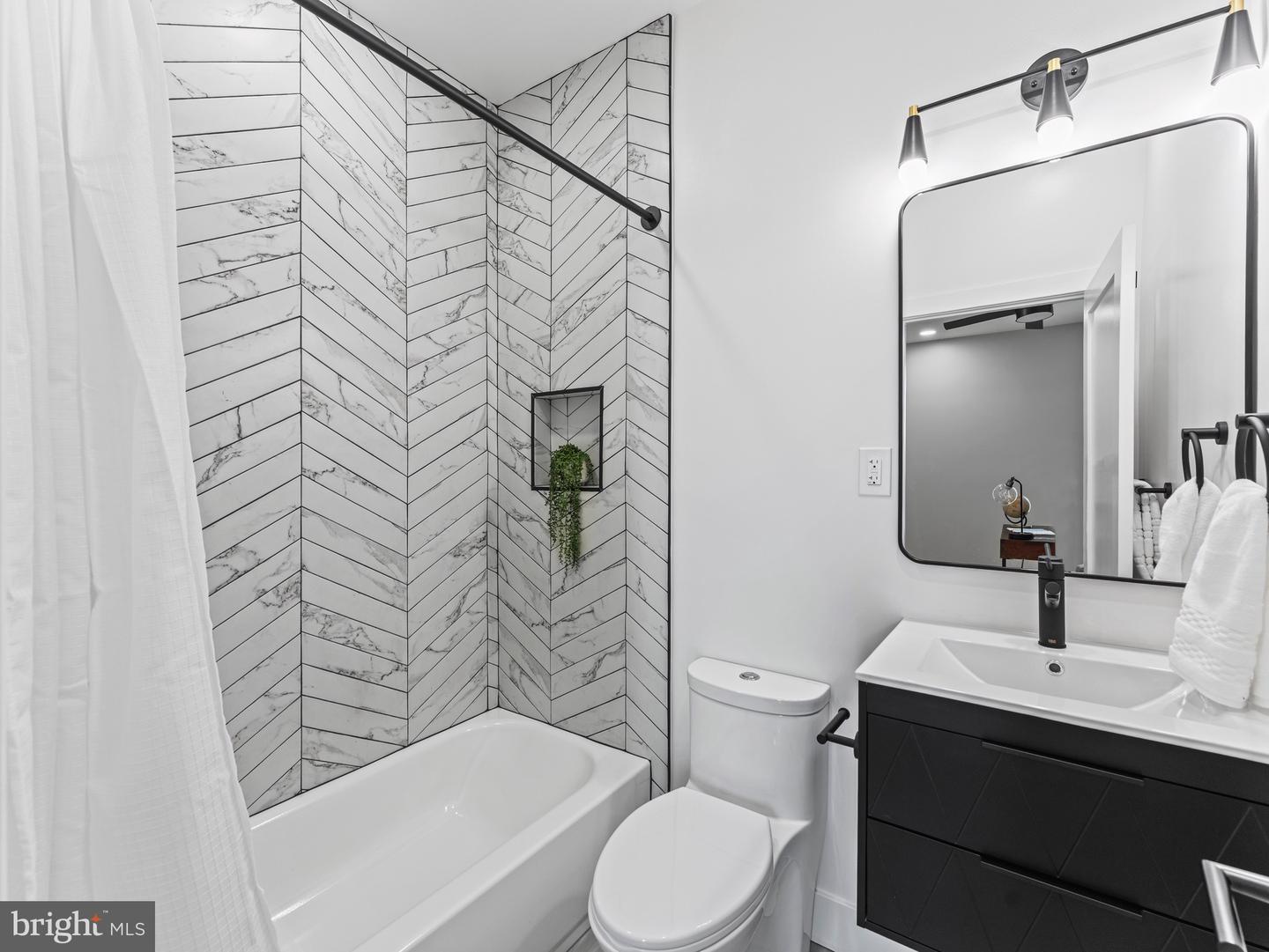 4320 7TH ST NW #2, WASHINGTON, District Of Columbia 20011, 4 Bedrooms Bedrooms, 8 Rooms Rooms,4 BathroomsBathrooms,Residential,For sale,4320 7TH ST NW #2,DCDC2243598 MLS # DCDC2243598