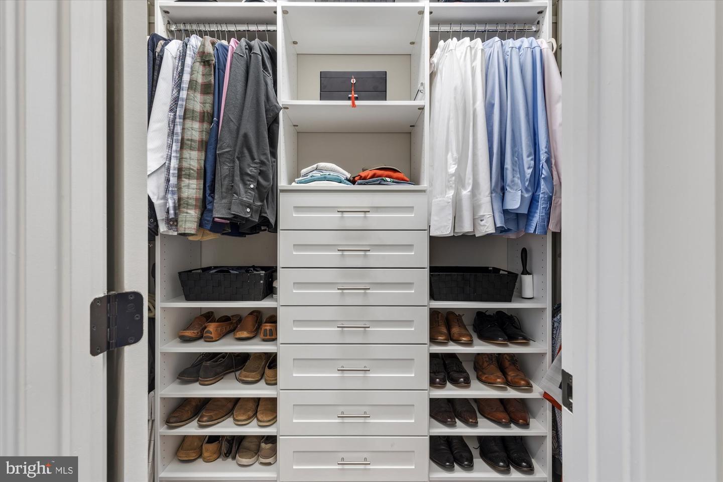 6618 GORDON AVE, FALLS CHURCH, Virginia 22046, 6 Bedrooms Bedrooms, ,5 BathroomsBathrooms,Residential,For sale,6618 GORDON AVE,VAFX2287866 MLS # VAFX2287866