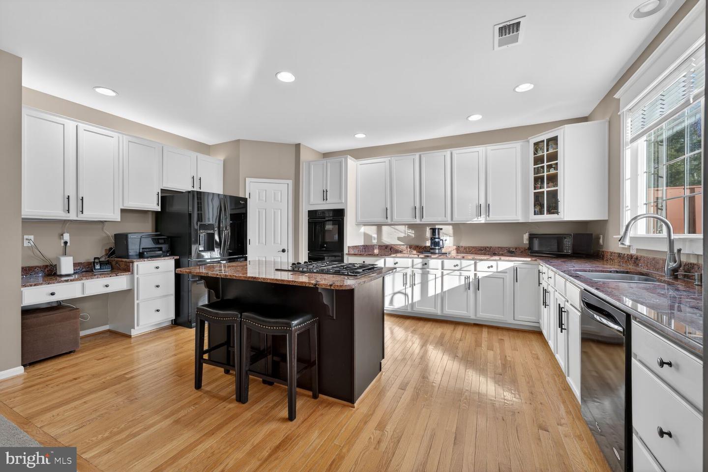 6697 ORDSALL ST, ALEXANDRIA, Virginia 22315, 4 Bedrooms Bedrooms, ,3 BathroomsBathrooms,Residential,For sale,6697 ORDSALL ST,VAFX2287972 MLS # VAFX2287972