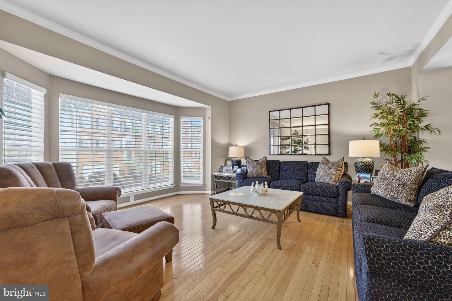 6697 ORDSALL ST, ALEXANDRIA, Virginia 22315, 4 Bedrooms Bedrooms, ,3 BathroomsBathrooms,Residential,For sale,6697 ORDSALL ST,VAFX2287972 MLS # VAFX2287972