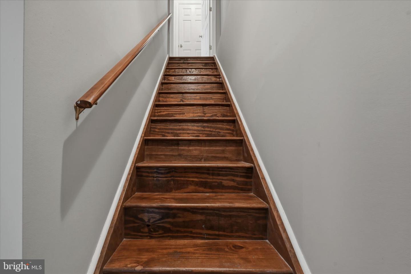 588 APPLE ORCHARD DR, LINDEN, Virginia 22642, 4 Bedrooms Bedrooms, ,3 BathroomsBathrooms,Residential,For sale,588 APPLE ORCHARD DR,VAWR2013290 MLS # VAWR2013290