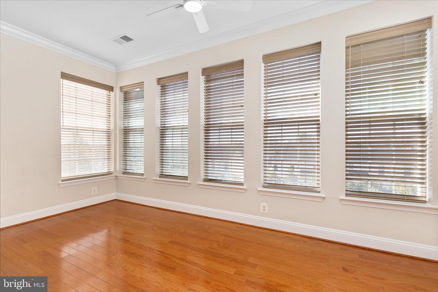 6696 CLUB HOUSE LN #206, WARRENTON, Virginia 20187, 2 Bedrooms Bedrooms, ,2 BathroomsBathrooms,Residential,For sale,6696 CLUB HOUSE LN #206,VAFQ2020356 MLS # VAFQ2020356