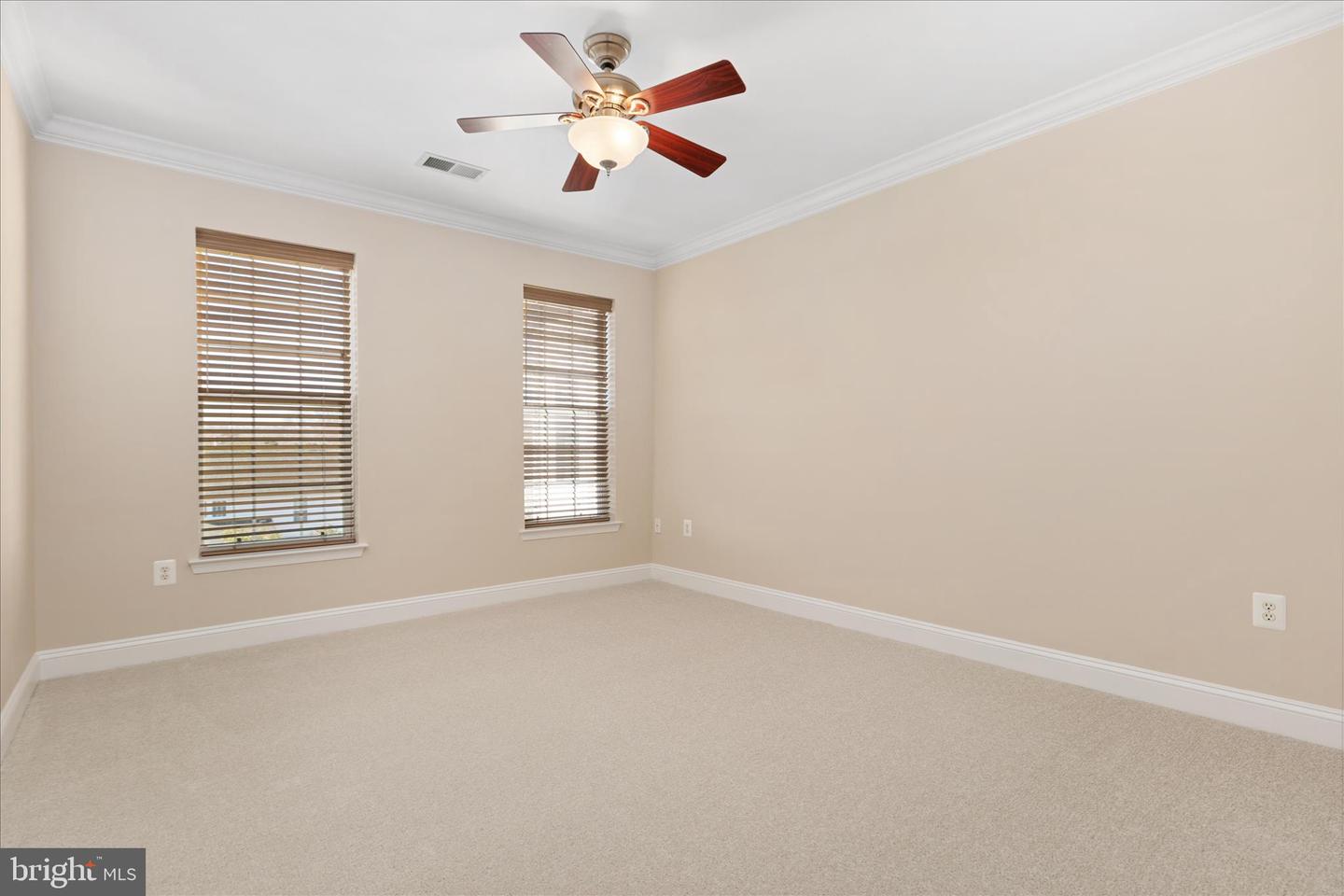 6696 CLUB HOUSE LN #206, WARRENTON, Virginia 20187, 2 Bedrooms Bedrooms, ,2 BathroomsBathrooms,Residential,For sale,6696 CLUB HOUSE LN #206,VAFQ2020356 MLS # VAFQ2020356