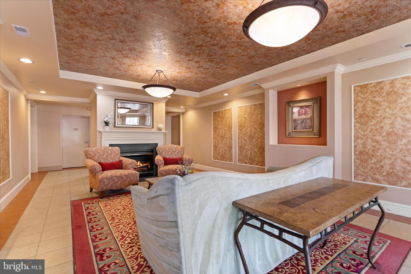 6696 CLUB HOUSE LN #206, WARRENTON, Virginia 20187, 2 Bedrooms Bedrooms, ,2 BathroomsBathrooms,Residential,For sale,6696 CLUB HOUSE LN #206,VAFQ2020356 MLS # VAFQ2020356