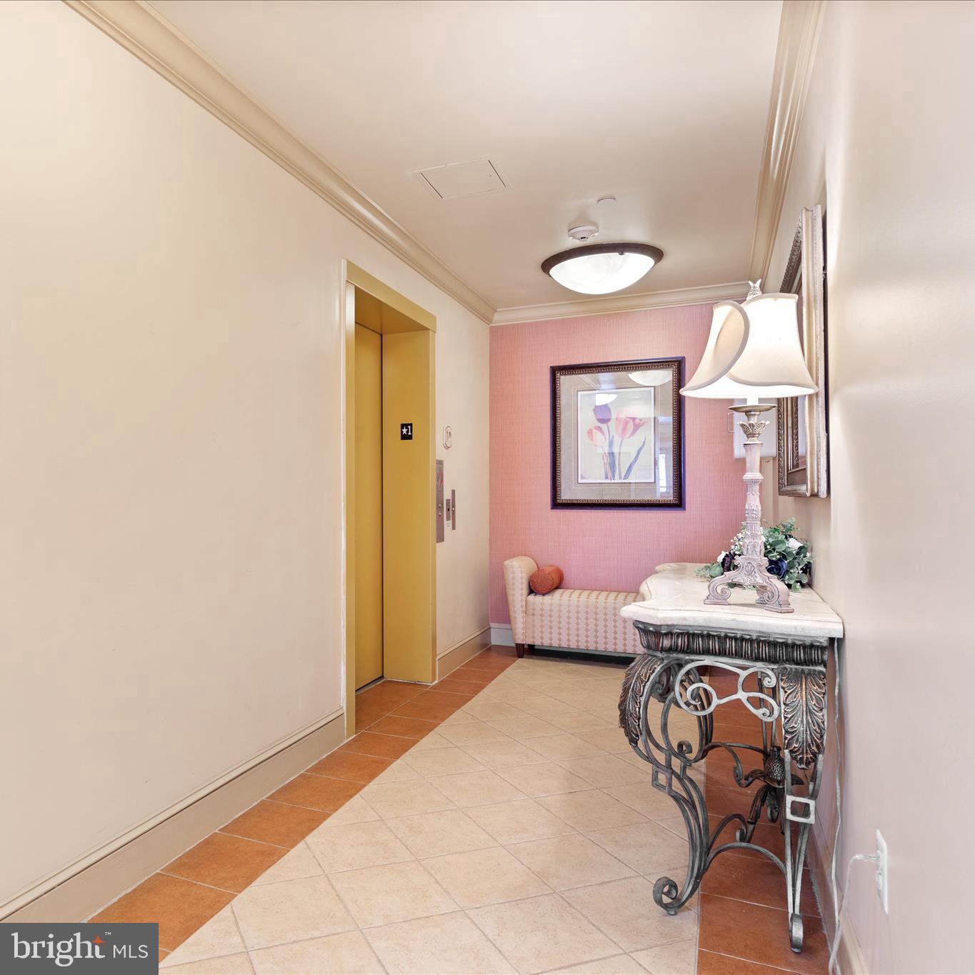 6696 CLUB HOUSE LN #206, WARRENTON, Virginia 20187, 2 Bedrooms Bedrooms, ,2 BathroomsBathrooms,Residential,For sale,6696 CLUB HOUSE LN #206,VAFQ2020356 MLS # VAFQ2020356