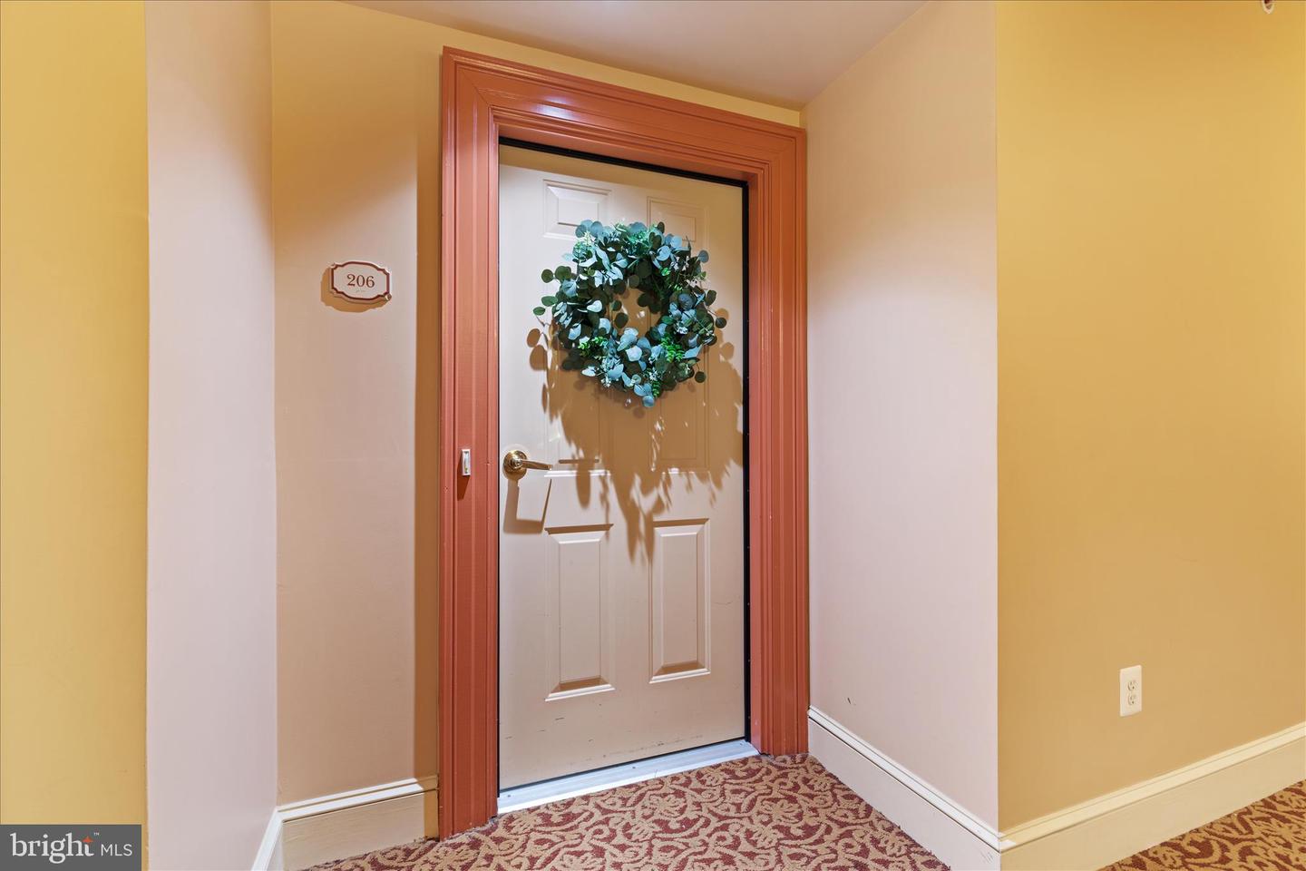 6696 CLUB HOUSE LN #206, WARRENTON, Virginia 20187, 2 Bedrooms Bedrooms, ,2 BathroomsBathrooms,Residential,For sale,6696 CLUB HOUSE LN #206,VAFQ2020356 MLS # VAFQ2020356