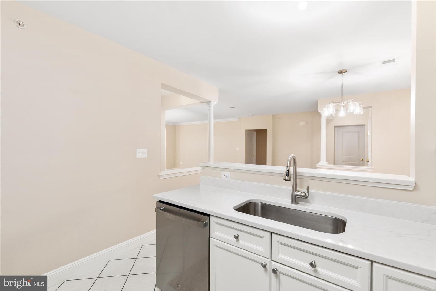 6696 CLUB HOUSE LN #206, WARRENTON, Virginia 20187, 2 Bedrooms Bedrooms, ,2 BathroomsBathrooms,Residential,For sale,6696 CLUB HOUSE LN #206,VAFQ2020356 MLS # VAFQ2020356