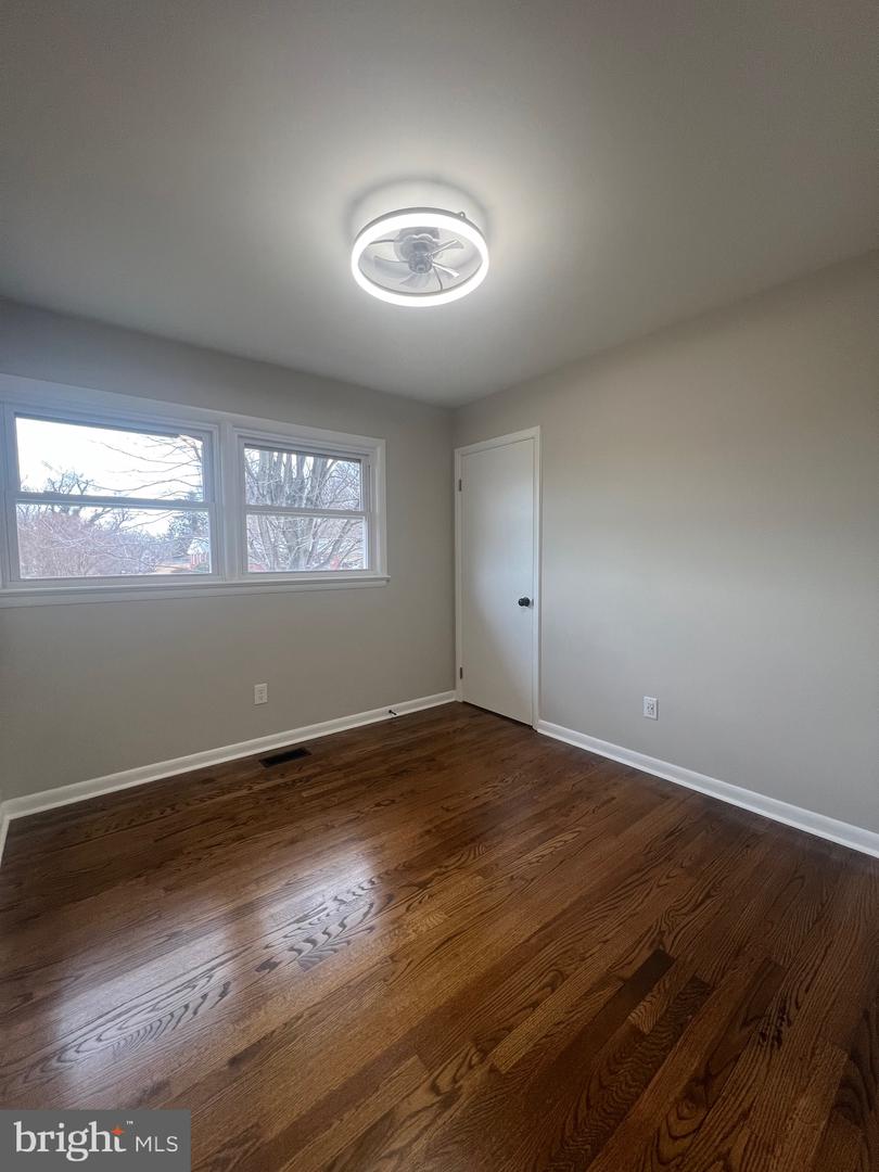 624 FOXCROFT RD, WARRENTON, Virginia 20186, 4 Bedrooms Bedrooms, 7 Rooms Rooms,3 BathroomsBathrooms,Residential,For sale,624 FOXCROFT RD,VAFQ2020358 MLS # VAFQ2020358