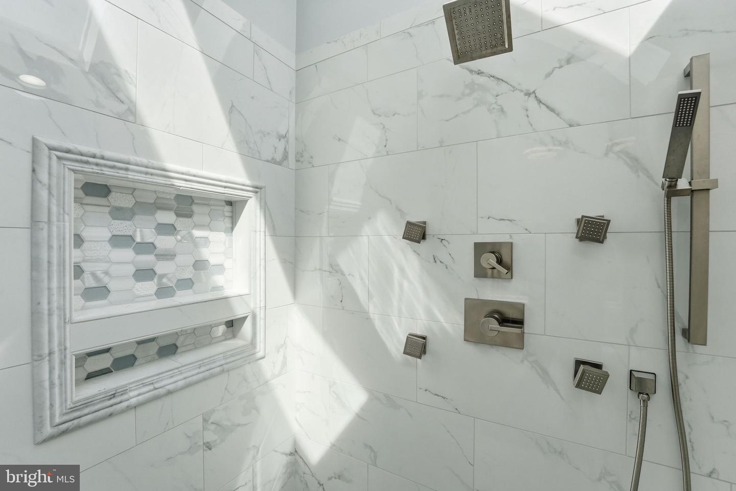 114 ERIN DR, WARRENTON, Virginia 20186, 5 Bedrooms Bedrooms, 20 Rooms Rooms,4 BathroomsBathrooms,Residential,For sale,114 ERIN DR,VAFQ2020386 MLS # VAFQ2020386