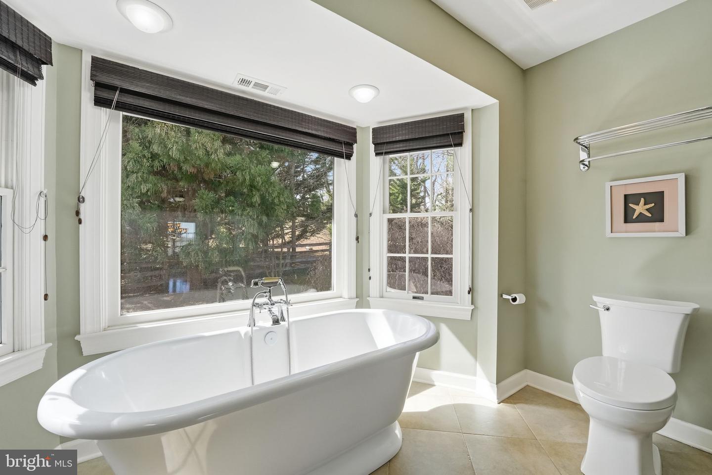 114 ERIN DR, WARRENTON, Virginia 20186, 5 Bedrooms Bedrooms, 20 Rooms Rooms,4 BathroomsBathrooms,Residential,For sale,114 ERIN DR,VAFQ2020386 MLS # VAFQ2020386