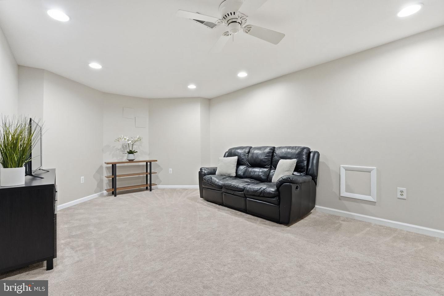 114 ERIN DR, WARRENTON, Virginia 20186, 5 Bedrooms Bedrooms, 20 Rooms Rooms,4 BathroomsBathrooms,Residential,For sale,114 ERIN DR,VAFQ2020386 MLS # VAFQ2020386