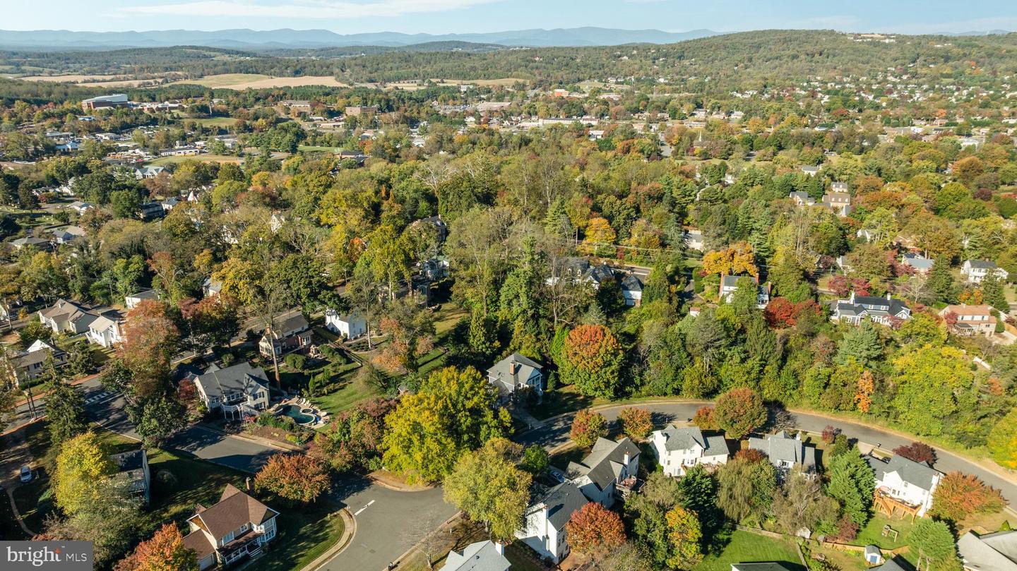 114 ERIN DR, WARRENTON, Virginia 20186, 5 Bedrooms Bedrooms, 20 Rooms Rooms,4 BathroomsBathrooms,Residential,For sale,114 ERIN DR,VAFQ2020386 MLS # VAFQ2020386