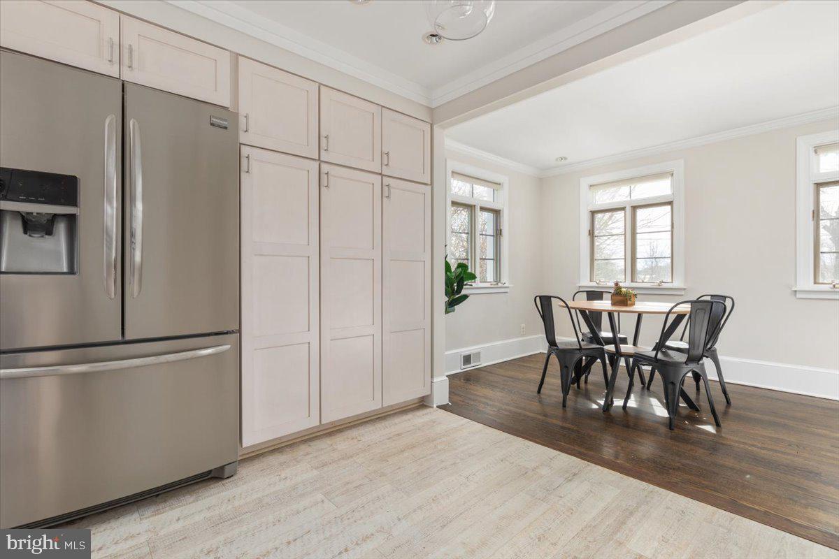 245 JEFFERSON ST, WARRENTON, Virginia 20186, 3 Bedrooms Bedrooms, 14 Rooms Rooms,2 BathroomsBathrooms,Residential,For sale,245 JEFFERSON ST,VAFQ2020392 MLS # VAFQ2020392