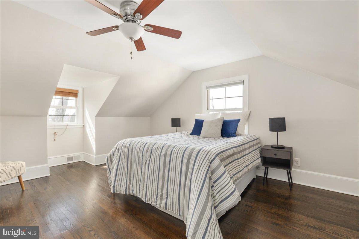 245 JEFFERSON ST, WARRENTON, Virginia 20186, 3 Bedrooms Bedrooms, 14 Rooms Rooms,2 BathroomsBathrooms,Residential,For sale,245 JEFFERSON ST,VAFQ2020392 MLS # VAFQ2020392