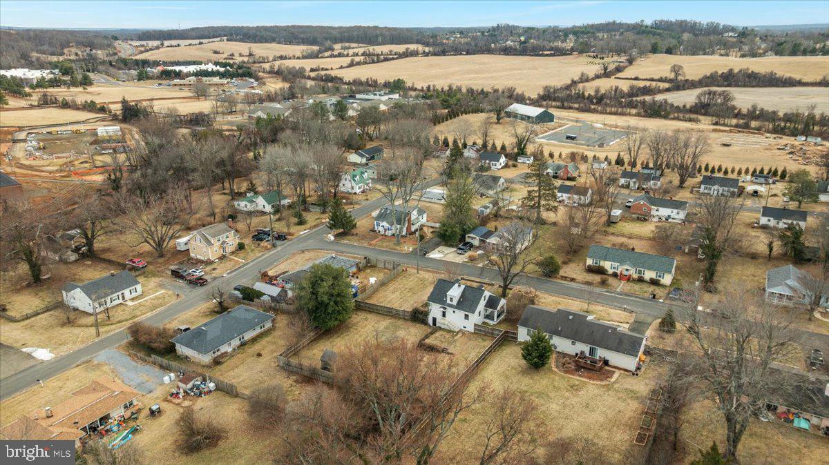 245 JEFFERSON ST, WARRENTON, Virginia 20186, 3 Bedrooms Bedrooms, 14 Rooms Rooms,2 BathroomsBathrooms,Residential,For sale,245 JEFFERSON ST,VAFQ2020392 MLS # VAFQ2020392