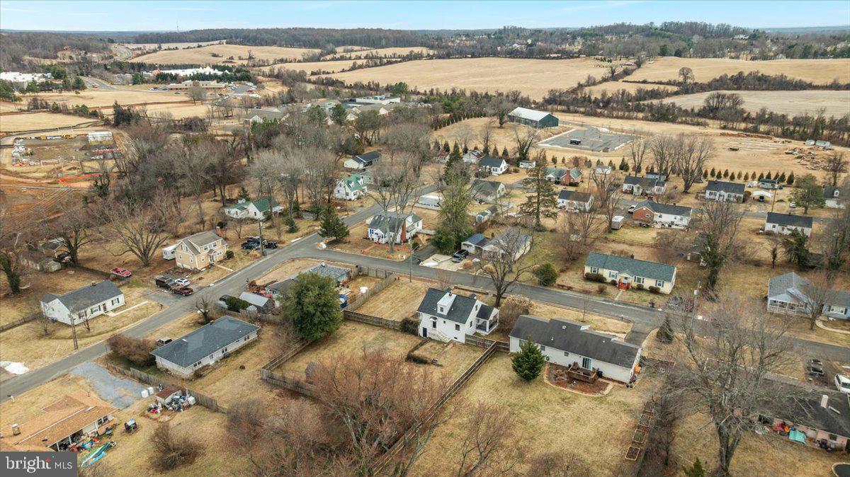 245 JEFFERSON ST, WARRENTON, Virginia 20186, 3 Bedrooms Bedrooms, 14 Rooms Rooms,2 BathroomsBathrooms,Residential,For sale,245 JEFFERSON ST,VAFQ2020392 MLS # VAFQ2020392