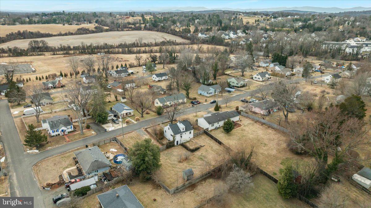 245 JEFFERSON ST, WARRENTON, Virginia 20186, 3 Bedrooms Bedrooms, 14 Rooms Rooms,2 BathroomsBathrooms,Residential,For sale,245 JEFFERSON ST,VAFQ2020392 MLS # VAFQ2020392