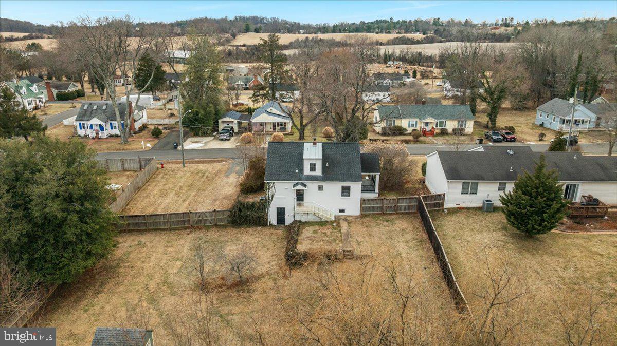 245 JEFFERSON ST, WARRENTON, Virginia 20186, 3 Bedrooms Bedrooms, 14 Rooms Rooms,2 BathroomsBathrooms,Residential,For sale,245 JEFFERSON ST,VAFQ2020392 MLS # VAFQ2020392