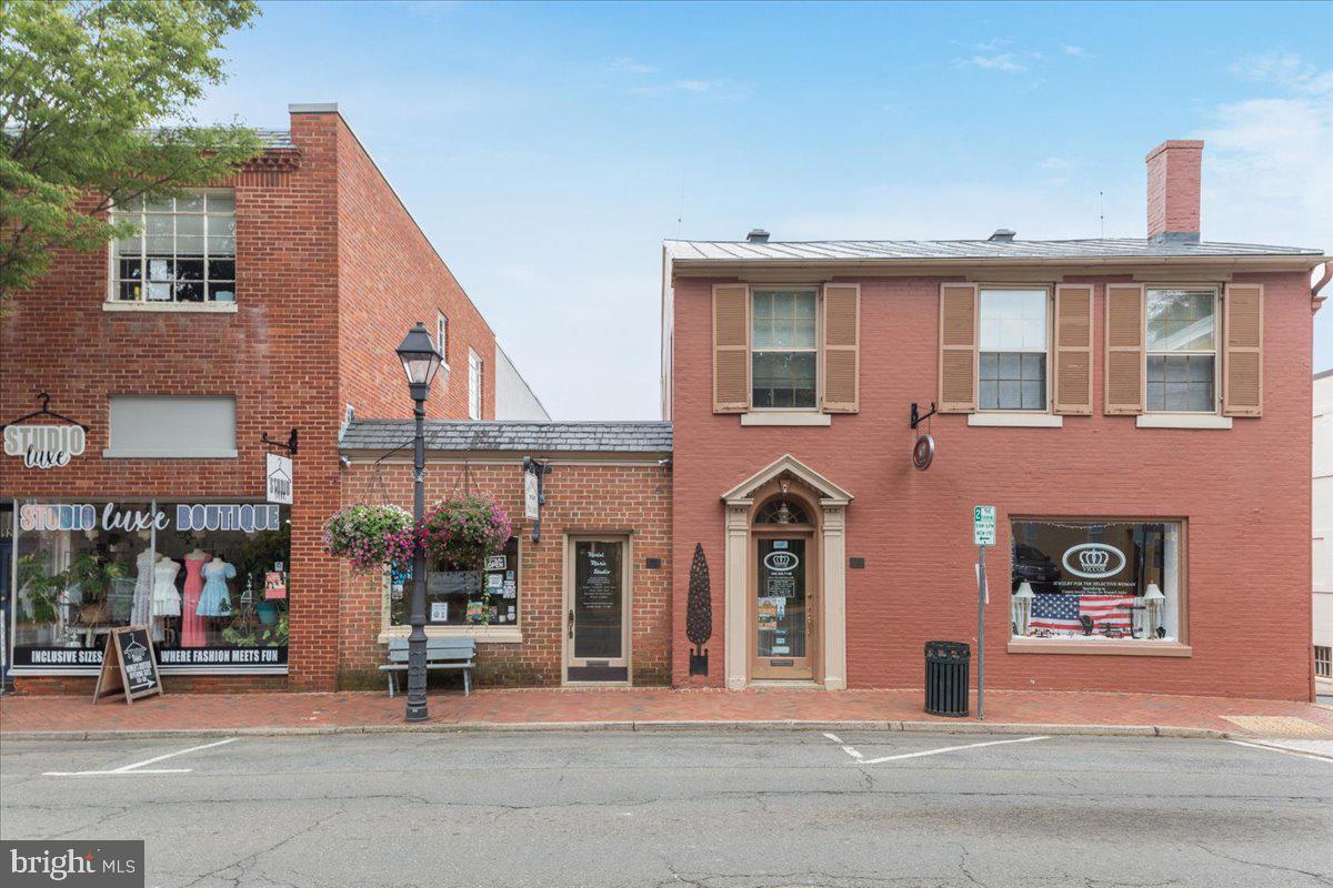 245 JEFFERSON ST, WARRENTON, Virginia 20186, 3 Bedrooms Bedrooms, 14 Rooms Rooms,2 BathroomsBathrooms,Residential,For sale,245 JEFFERSON ST,VAFQ2020392 MLS # VAFQ2020392