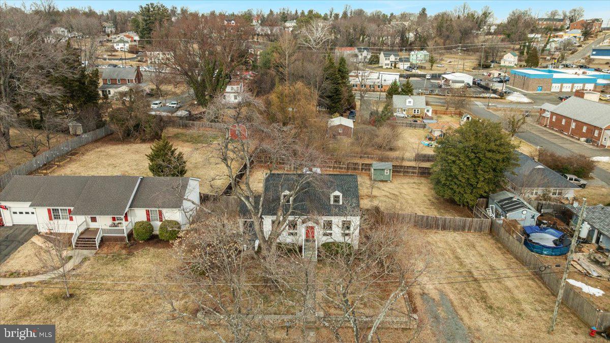 245 JEFFERSON ST, WARRENTON, Virginia 20186, 3 Bedrooms Bedrooms, 14 Rooms Rooms,2 BathroomsBathrooms,Residential,For sale,245 JEFFERSON ST,VAFQ2020392 MLS # VAFQ2020392