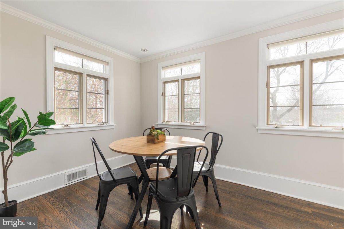 245 JEFFERSON ST, WARRENTON, Virginia 20186, 3 Bedrooms Bedrooms, 14 Rooms Rooms,2 BathroomsBathrooms,Residential,For sale,245 JEFFERSON ST,VAFQ2020392 MLS # VAFQ2020392