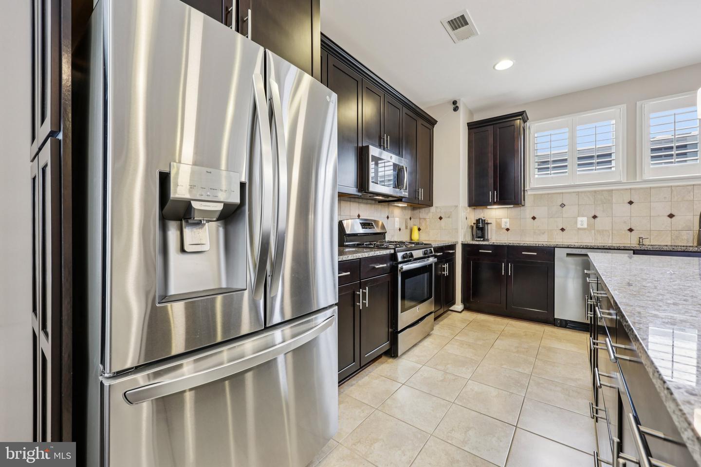 8956 CENTER ST, MANASSAS, Virginia 20110, 3 Bedrooms Bedrooms, ,2 BathroomsBathrooms,Residential,For sale,8956 CENTER ST,VAMN2010178 MLS # VAMN2010178