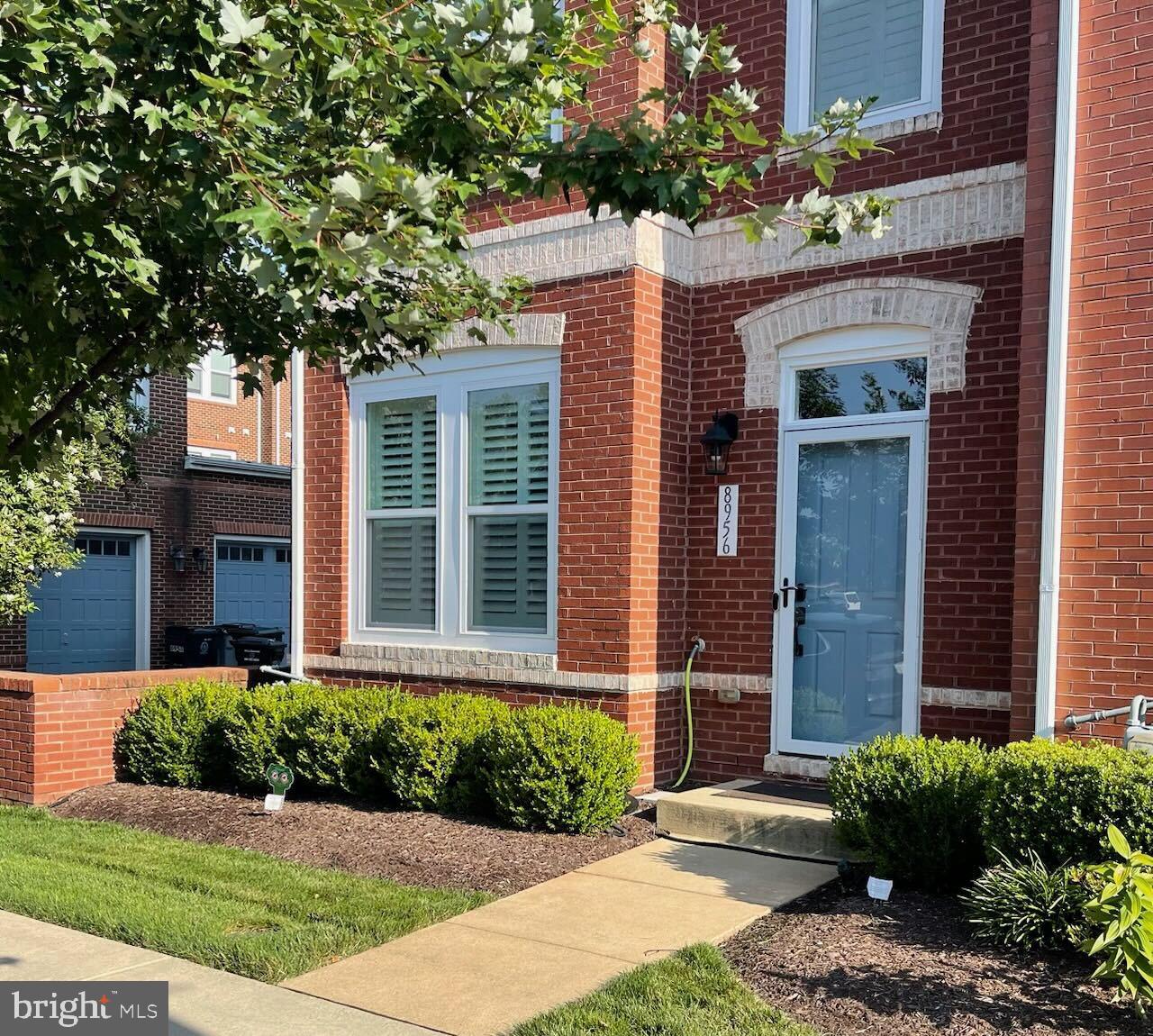 8956 CENTER ST, MANASSAS, Virginia 20110, 3 Bedrooms Bedrooms, ,2 BathroomsBathrooms,Residential,For sale,8956 CENTER ST,VAMN2010178 MLS # VAMN2010178