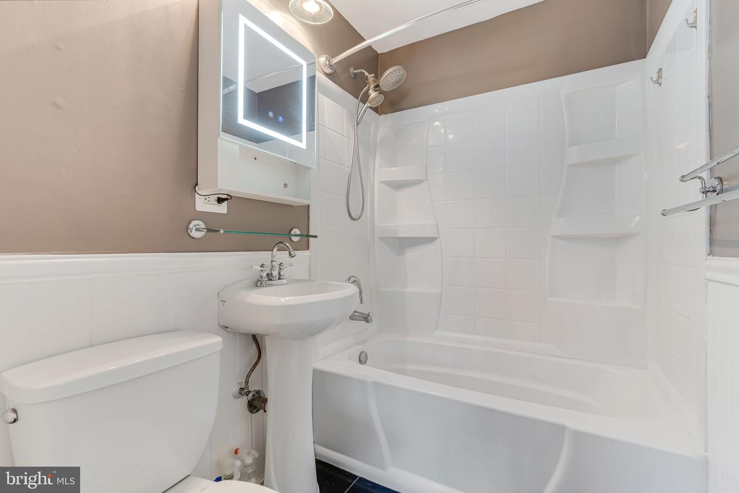 3399 BRISTOL CT, WOODBRIDGE, Virginia 22193, 4 Bedrooms Bedrooms, ,2 BathroomsBathrooms,Residential,For sale,3399 BRISTOL CT,VAPW2111786 MLS # VAPW2111786 3399 BRISTOL CT, WOODBRIDGE, Virginia 22193, 4 Bedrooms Bedrooms, ,2 BathroomsBathrooms,Residential,For sale,3399 BRISTOL CT,VAPW2111786 MLS # VAPW2111786