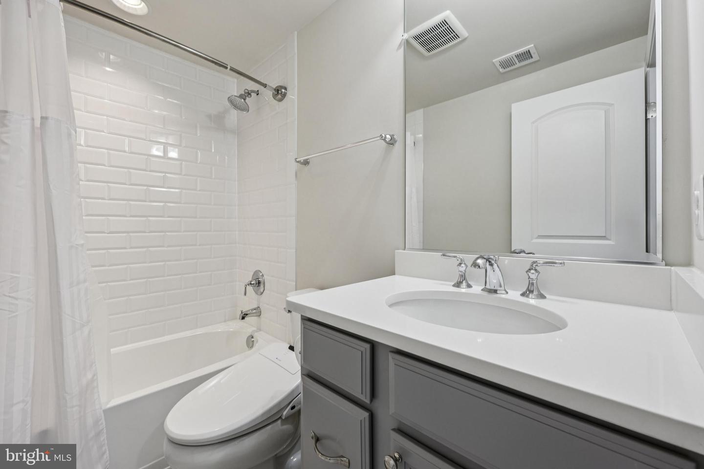 19027 TELEGRAPH SPRINGS RD, PURCELLVILLE, Virginia 20132, 6 Bedrooms Bedrooms, ,6 BathroomsBathrooms,Residential,For sale,19027 TELEGRAPH SPRINGS RD,VALO2115186 MLS # VALO2115186