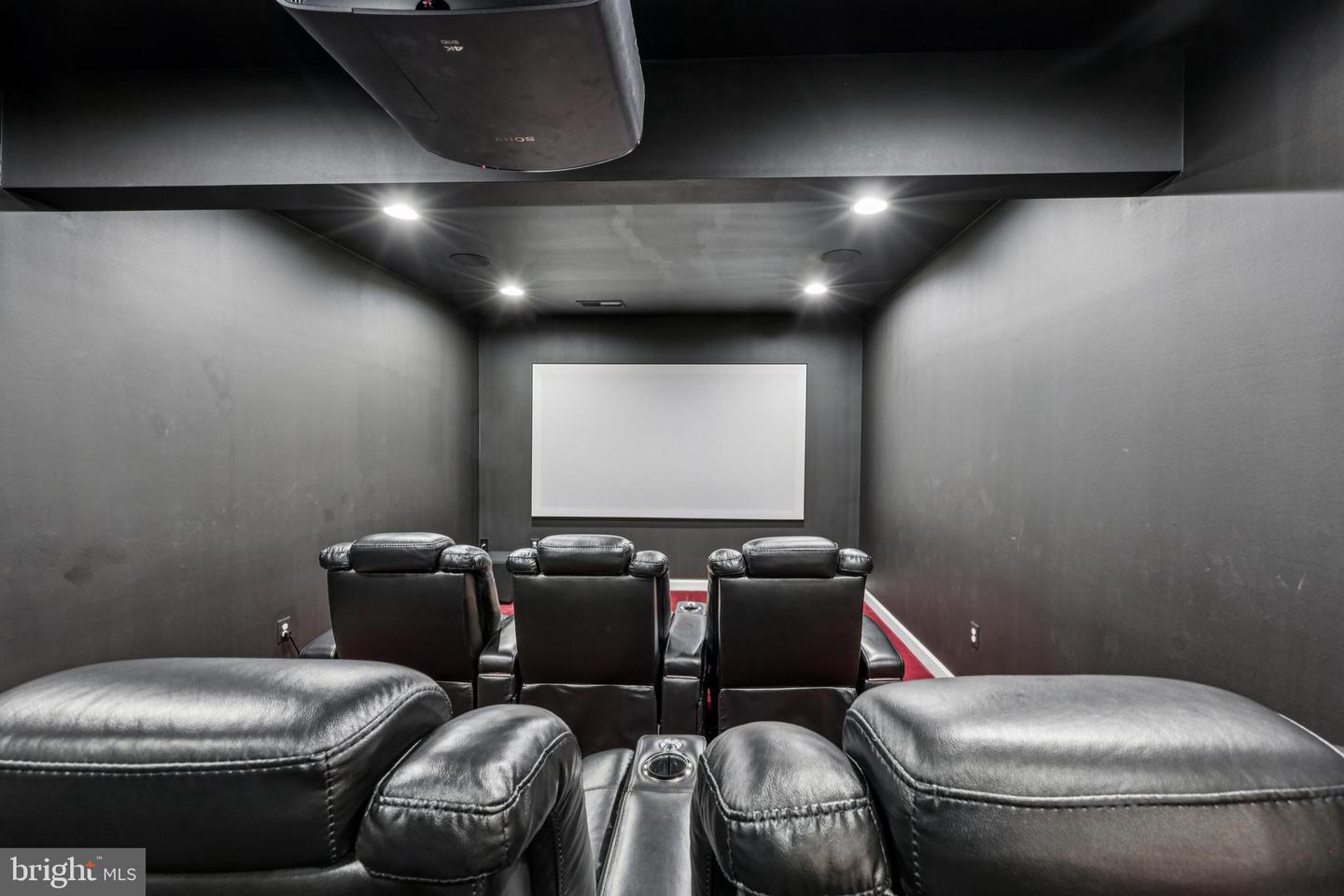 19027 TELEGRAPH SPRINGS RD, PURCELLVILLE, Virginia 20132, 6 Bedrooms Bedrooms, ,6 BathroomsBathrooms,Residential,For sale,19027 TELEGRAPH SPRINGS RD,VALO2115186 MLS # VALO2115186