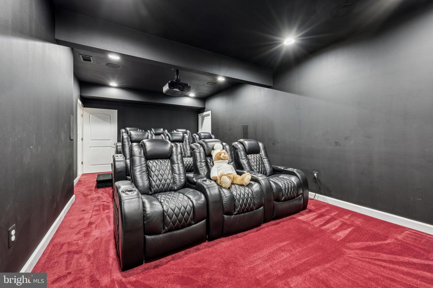 19027 TELEGRAPH SPRINGS RD, PURCELLVILLE, Virginia 20132, 6 Bedrooms Bedrooms, ,6 BathroomsBathrooms,Residential,For sale,19027 TELEGRAPH SPRINGS RD,VALO2115186 MLS # VALO2115186