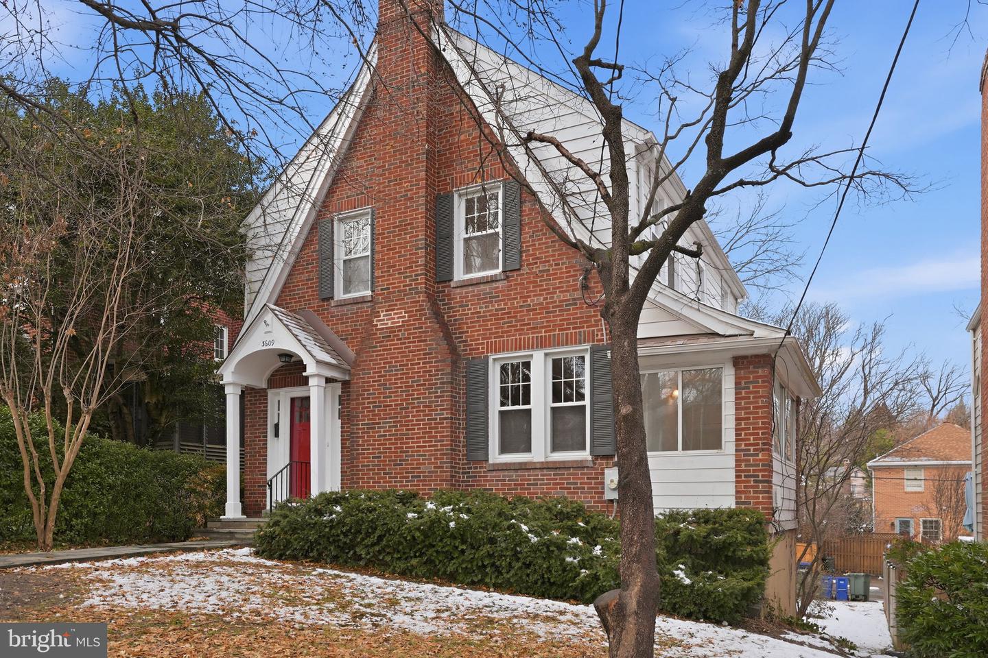 3609 JENIFER ST NW, WASHINGTON, District Of Columbia 20015, 3 Bedrooms Bedrooms, ,2 BathroomsBathrooms,Residential,For sale,3609 JENIFER ST NW,DCDC2244492 MLS # DCDC2244492